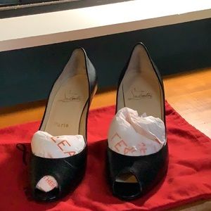 Christian Louboutin  open toe pump size 39.5 or 9 authentic